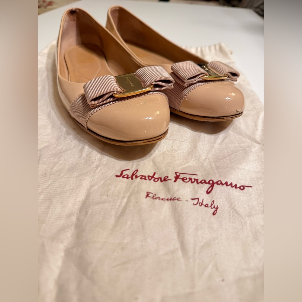 SOLD Salvatore Ferragamo Varina Patent Leather Ballet Flats Amaretti 8B narrow - Picture 12 of 13